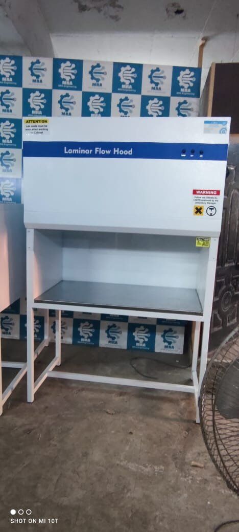 Laminar Air Flow Cabinet Supplier in Pakistan - Image 2