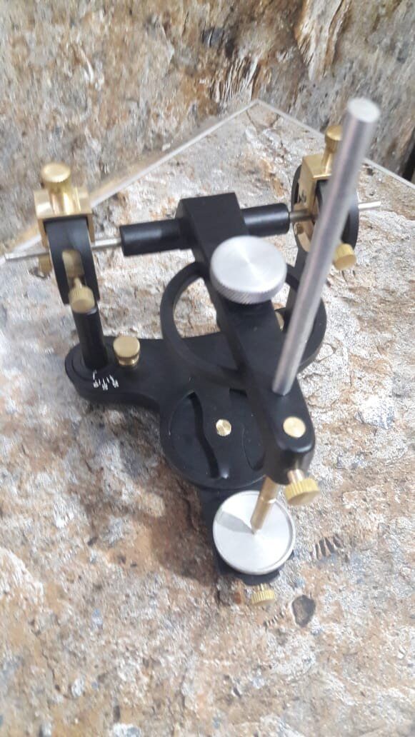 Adjustable Magnetic Dental Articulator for Dentures - Image 4